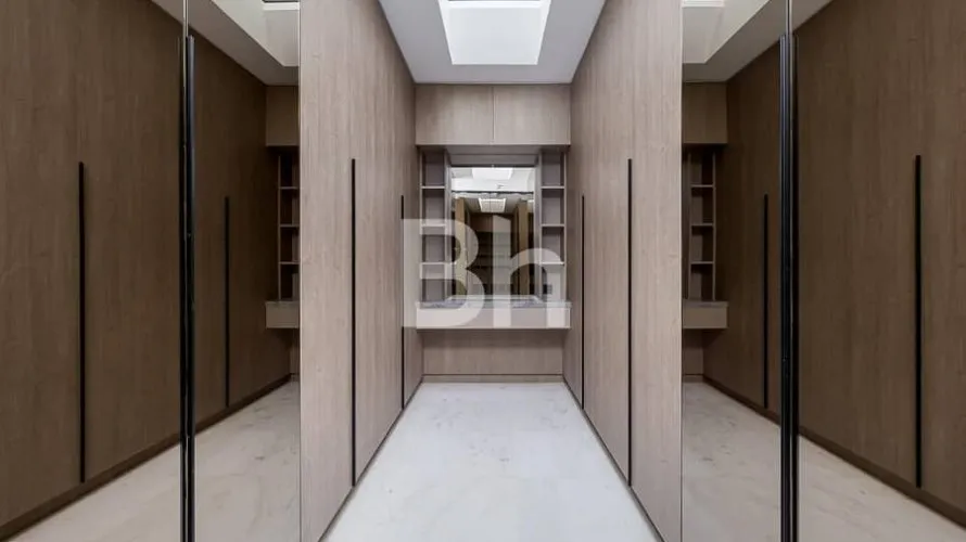 Villa de 5 dormitorios en Tilal Al Ghaf, UAE No. 975