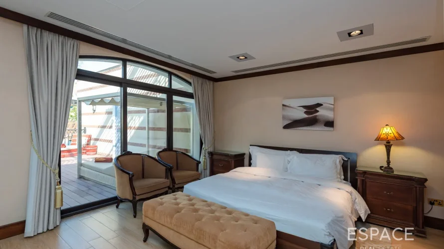 Villa de 4 dormitorios en Palm Jumeirah, UAE No. 1036 № 11