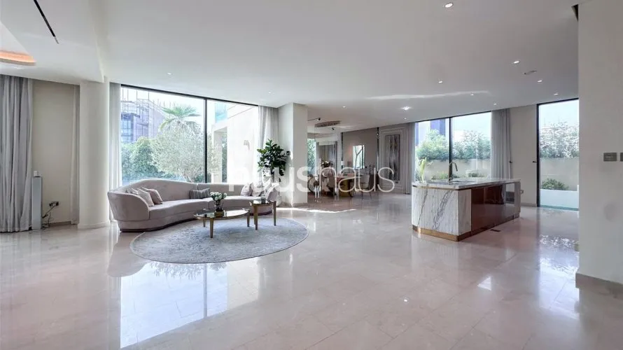 Villa de 6 dormitorios en Parkway Vistas, UAE No. 802 № 6