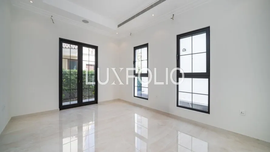 Villa de 6 dormitorios en Jumeirah Golf Estates, UAE No. 839 № 9