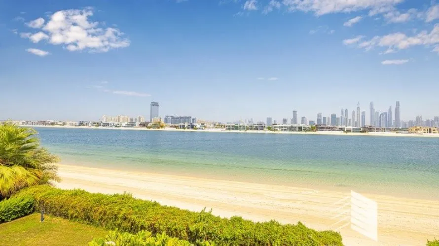 Villa de 6 dormitorios en Signature Villas, UAE No. 226 № 24