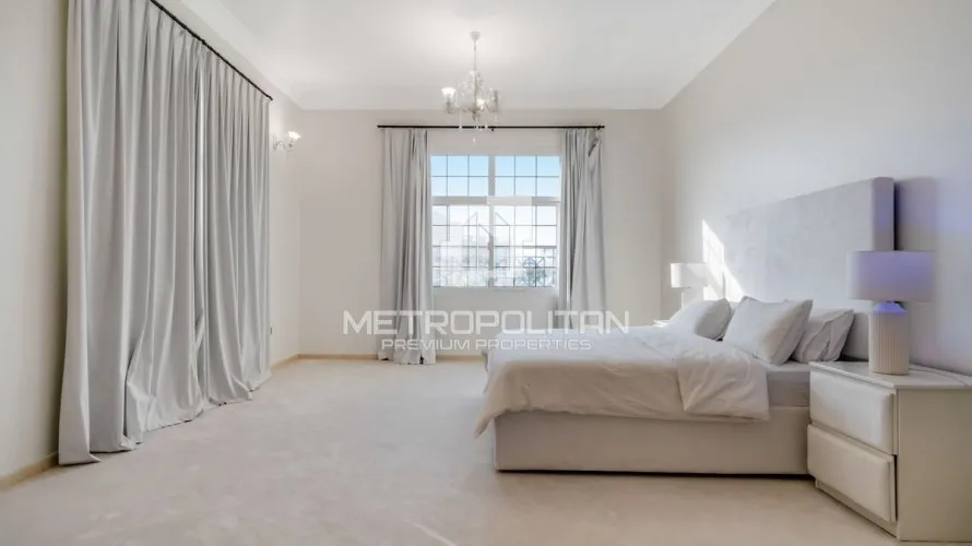 Villa de 5 dormitorios en Al Barsha, UAE No. 1269 № 20