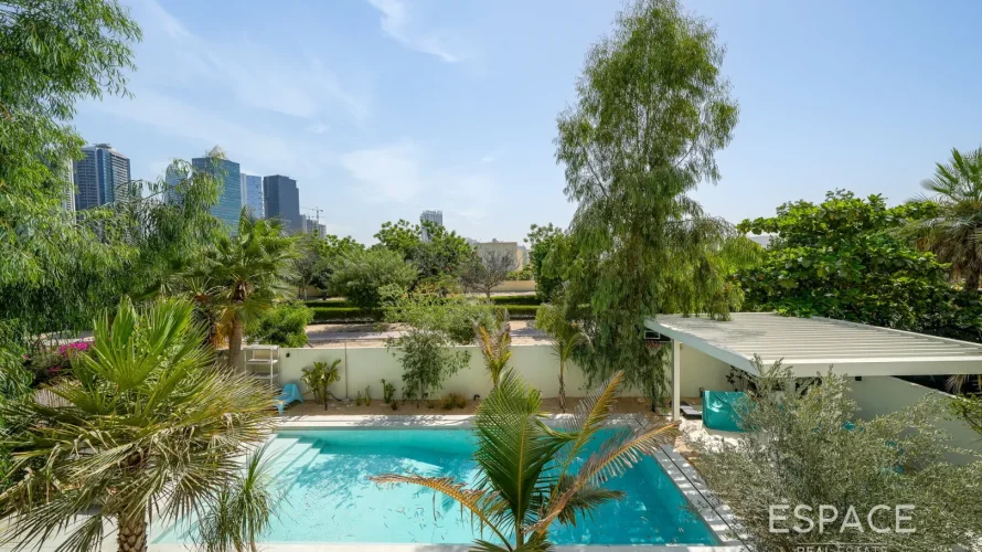 Villa de 5 dormitorios en Meadows, UAE No. 1194