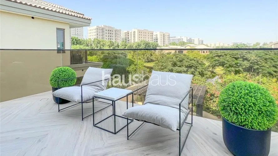 Villa de 5 dormitorios en Jumeirah Golf Estates, UAE No. 819 № 13