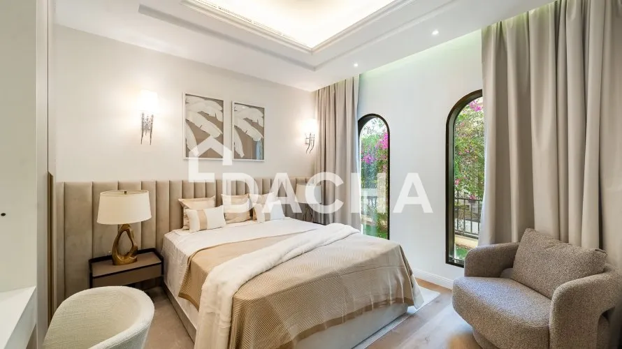 Villa de 4 dormitorios en Jumeirah Islands, UAE No. 2403 № 12