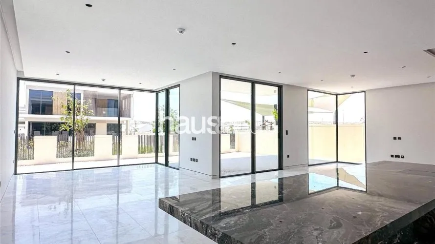 Villa de 5 dormitorios en Harmony, UAE No. 2219 № 12