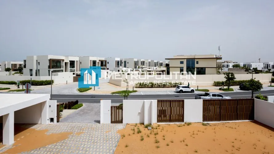 Villa de 6 dormitorios en Abu Dhabi, UAE No. 2246 № 27