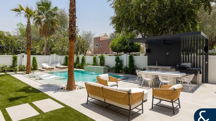 Villa de 5 dormitorios en Victory Heights, UAE No. 2286 № 1