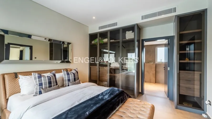 Villa de 4 dormitorios en Jumeirah Islands, UAE No. 2262 № 13