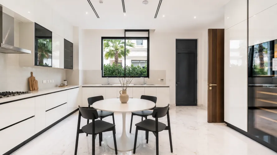 Villa de 6 dormitorios en Dubai, UAE No. 2489 № 18
