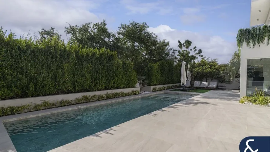Villa de 5 dormitorios en Arabian Ranches, UAE No. 2296 № 1