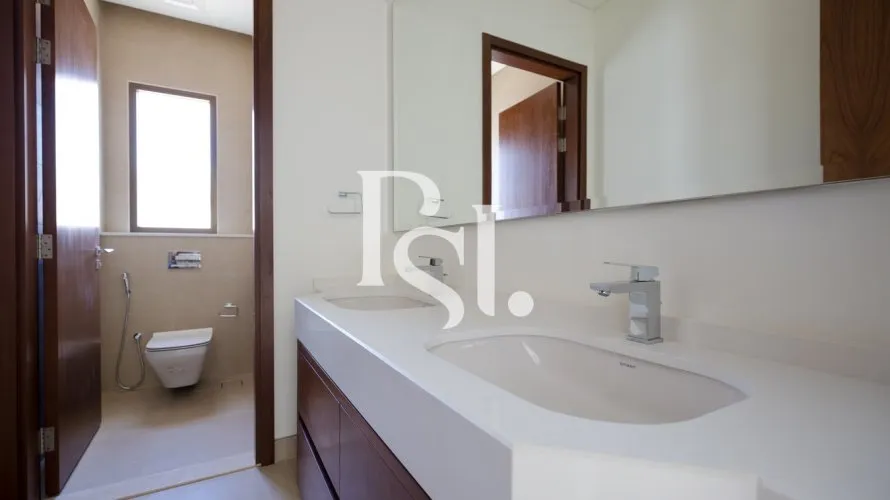 Villa de 5 dormitorios en Abu Dhabi, UAE No. 2577 № 10