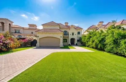 Villa de 4 dormitorios en Jumeirah Islands, UAE No. 2408