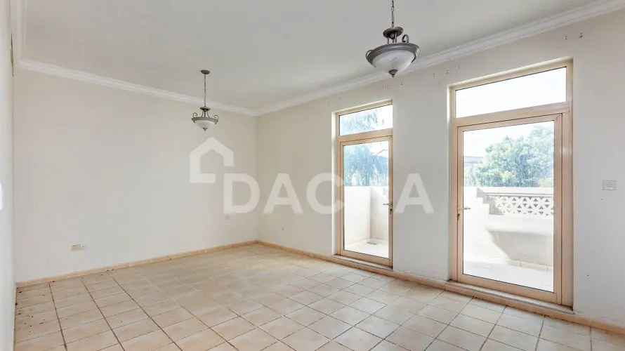 Villa de 4 dormitorios en Jumeirah Islands, UAE No. 2430 № 10