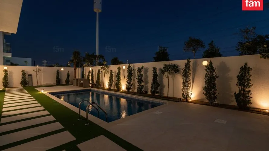Villa de 4 dormitorios en Dubai, UAE No. 2414 № 24