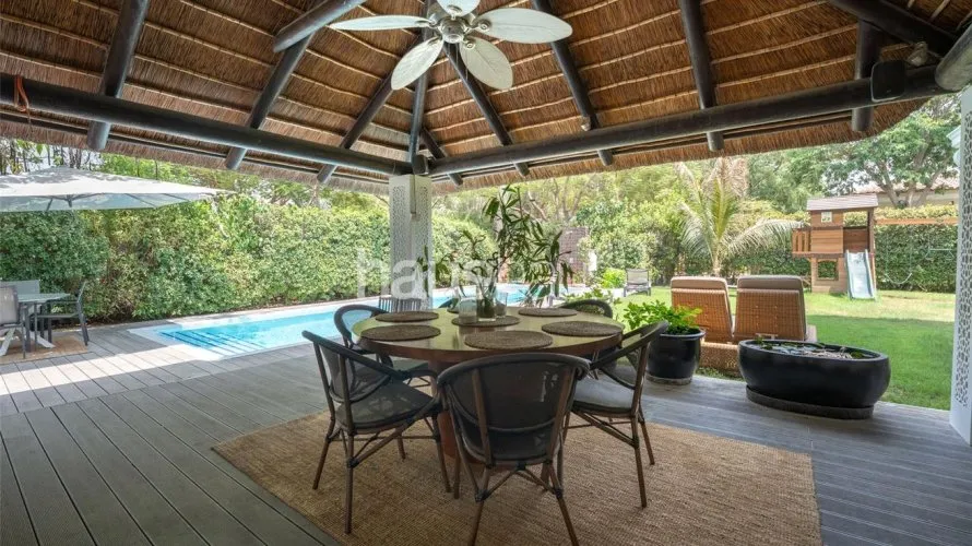 Villa de 6 dormitorios en Dubai Investment Park, UAE No. 2218 № 10
