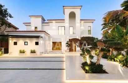 Villa de 4 dormitorios en Jumeirah Islands, UAE No. 2393