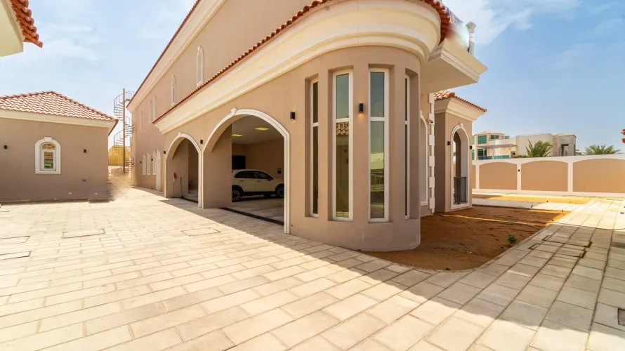 Villa de 6 dormitorios en Dubai, UAE No. 2248 № 25
