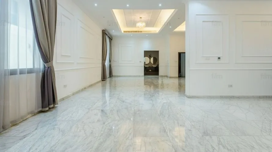 Villa de 7 dormitorios en Umm Al Sheif, UAE No. 2307 № 1