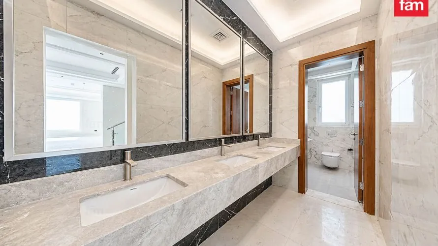 Villa de 5 dormitorios en Dubai, UAE No. 2417 № 16