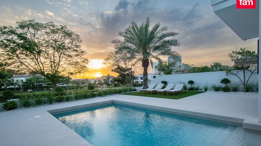 Villa de 5 dormitorios en Dubai, UAE No. 2242 № 15