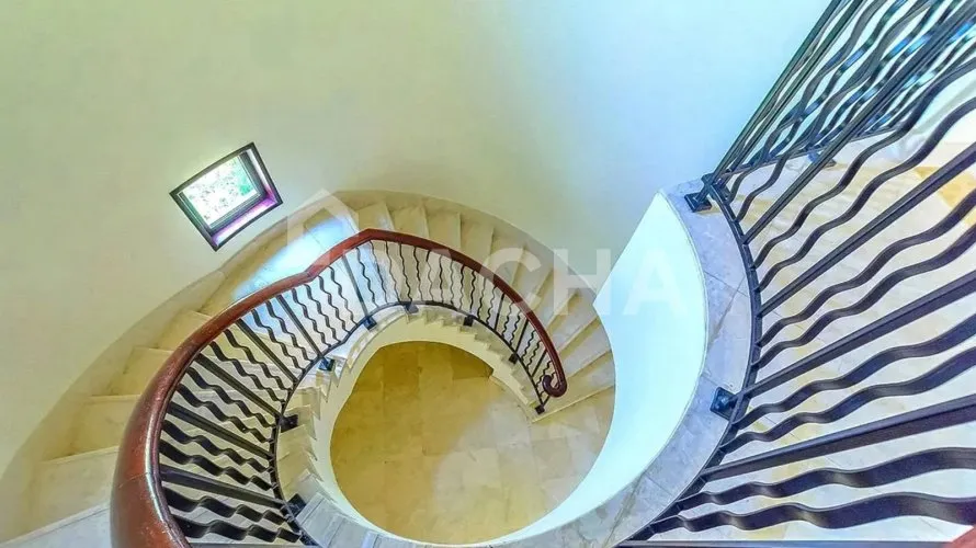 Villa de 6 dormitorios en Meadows, UAE No. 2400 № 12
