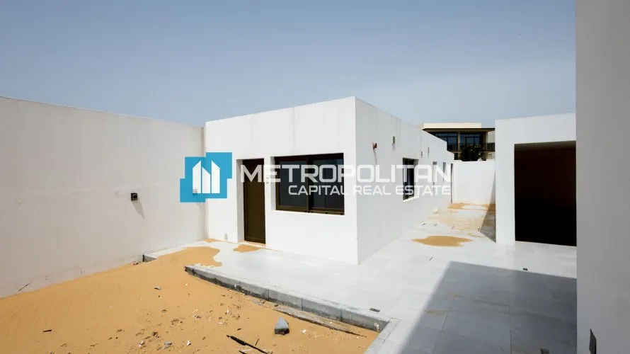 Villa de 6 dormitorios en Abu Dhabi, UAE No. 2246