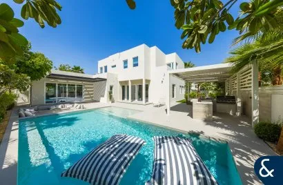 Villa de 4 dormitorios en Arabian Ranches, UAE No. 2282
