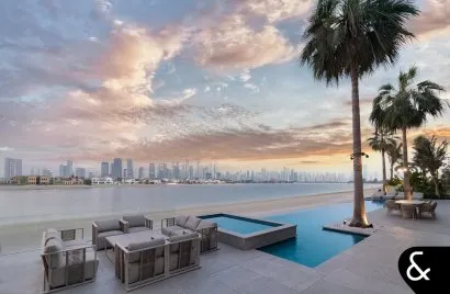 Villa de 6 dormitorios en Signature Villas, UAE No. 2287