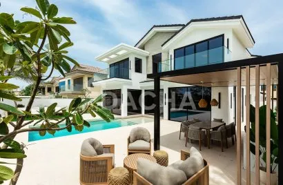 Villa de 5 dormitorios en Jumeirah Golf Estates, UAE No. 2396
