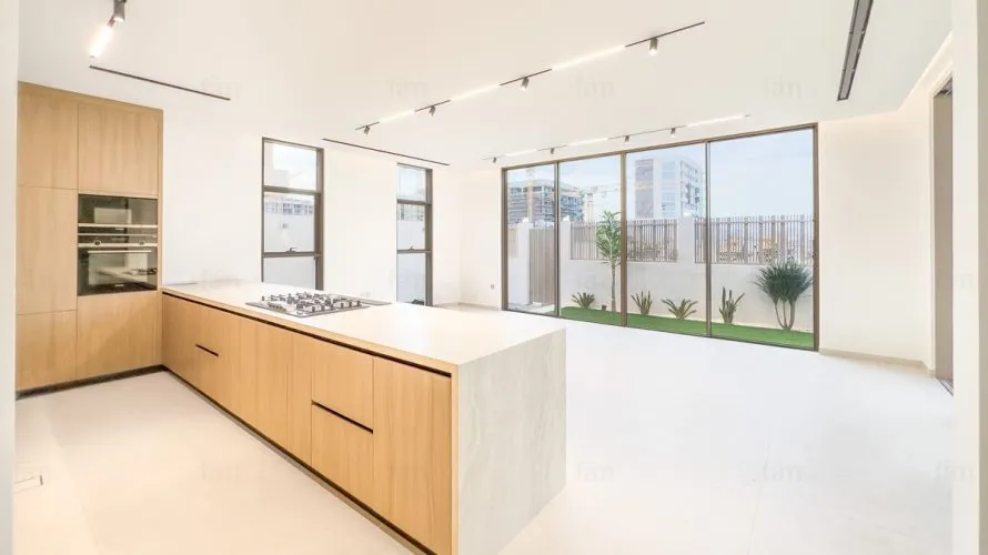 Villa de 6 dormitorios en Dubai, UAE No. 2319 № 19
