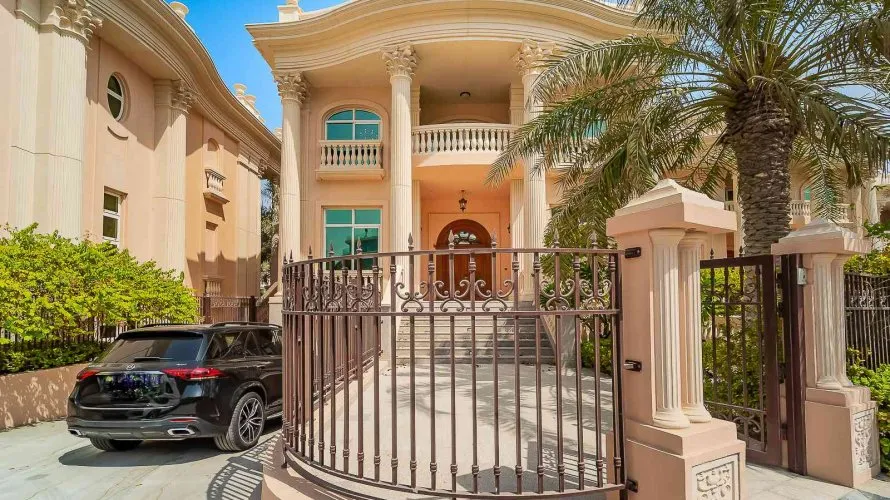 Villa de 4 dormitorios en Palm Jumeirah, UAE No. 2257