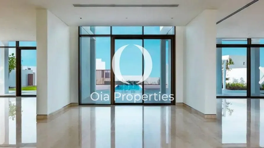 Villa de 5 dormitorios en Abu Dhabi, UAE No. 2233