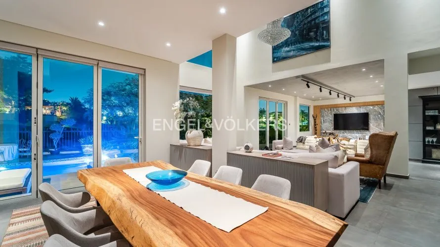 Villa de 4 dormitorios en Jumeirah Islands, UAE No. 2262 № 1