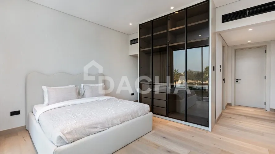 Villa de 4 dormitorios en Jumeirah Islands, UAE No. 2393 № 14