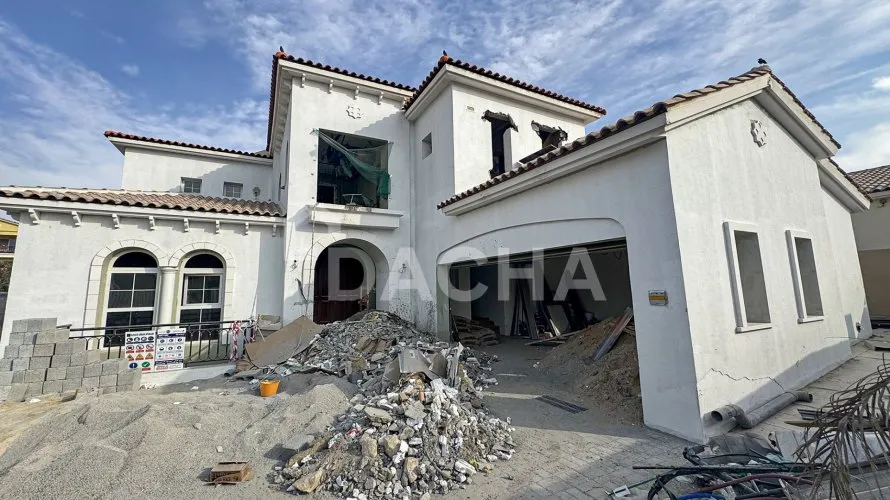 Villa de 5 dormitorios en Jumeirah Golf Estates, UAE No. 2487 № 12