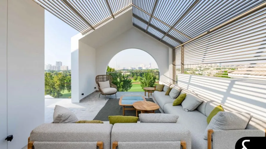 Villa de 6 dormitorios en Jumeirah Golf Estates, UAE No. 2284
