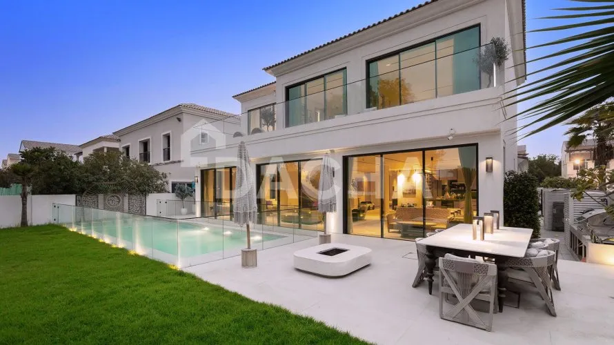 Villa de 5 dormitorios en Jumeirah Golf Estates, UAE No. 2401 № 22