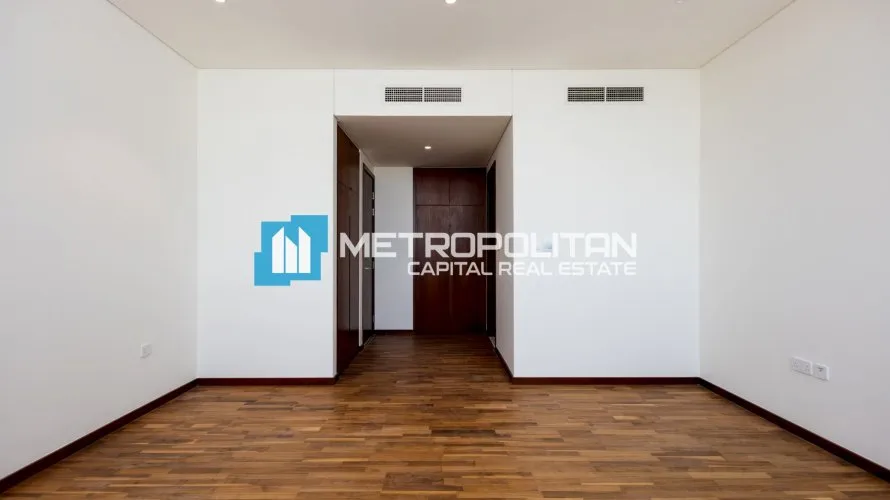 Villa de 6 dormitorios en Abu Dhabi, UAE No. 2246 № 14