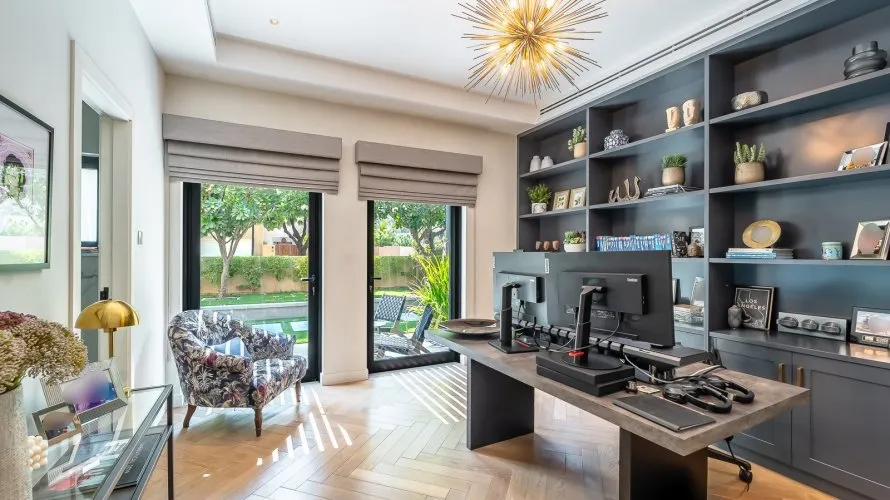 Villa de 6 dormitorios en Dubai, UAE No. 2254 № 12