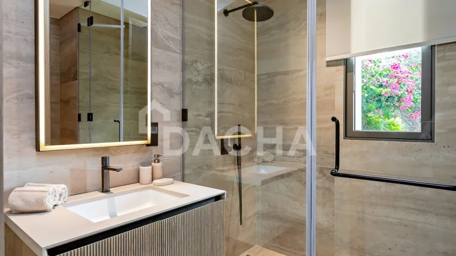 Villa de 4 dormitorios en Jumeirah Islands, UAE No. 2394 № 8