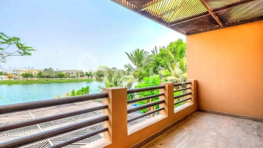 Villa de 6 dormitorios en Meadows, UAE No. 2400 № 15