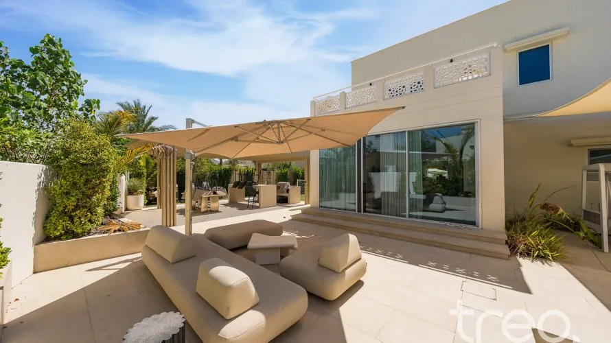 Villa de 5 dormitorios en Meadows, UAE No. 2833 № 9