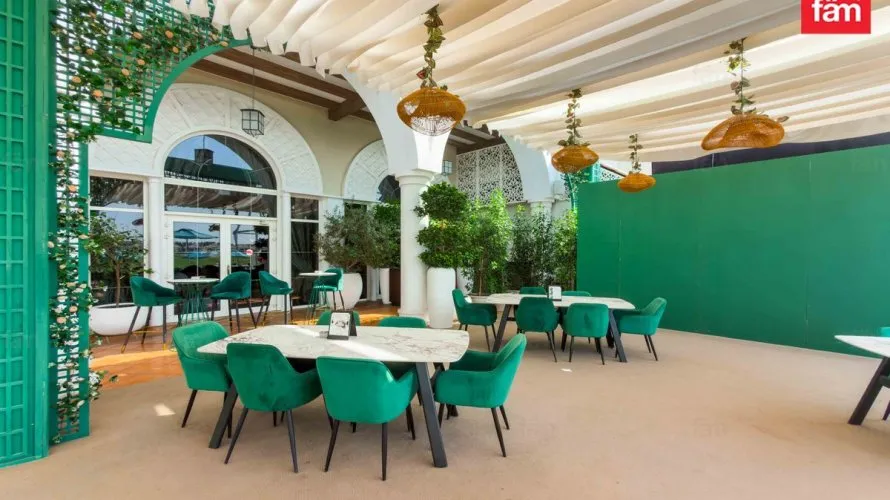 Villa de 5 dormitorios en Dubai, UAE No. 2706 № 24