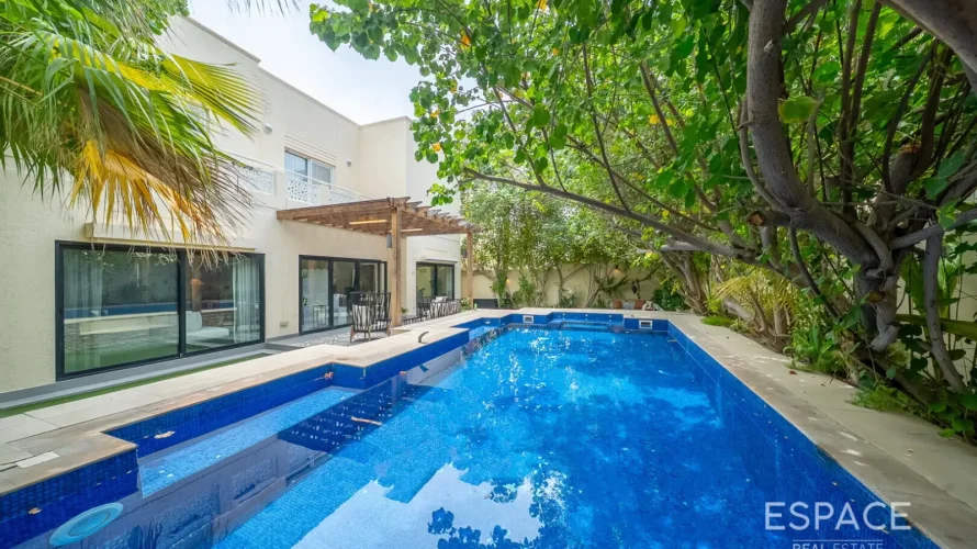Villa de 5 dormitorios en Meadows, UAE No. 2978 № 2