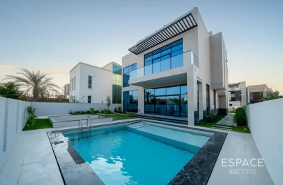 Villa de 6 dormitorios en Jumeirah Park, UAE No. 3009