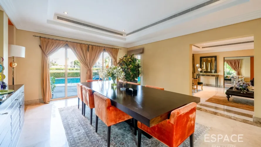 Villa de 6 dormitorios en Meadows, UAE No. 2971 № 9