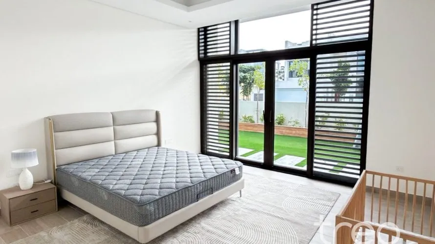 Villa de 5 dormitorios en District One, UAE No. 2818 № 8
