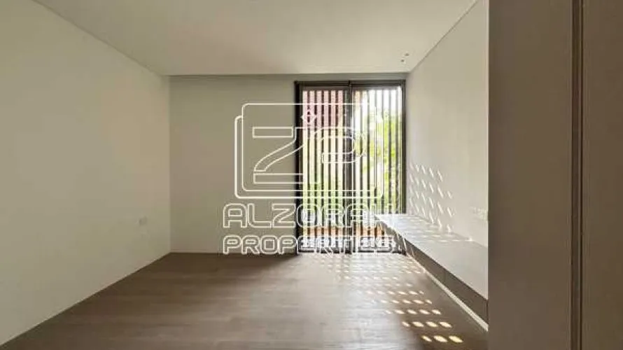 Villa de 5 dormitorios en Al Zorah, UAE No. 2799
