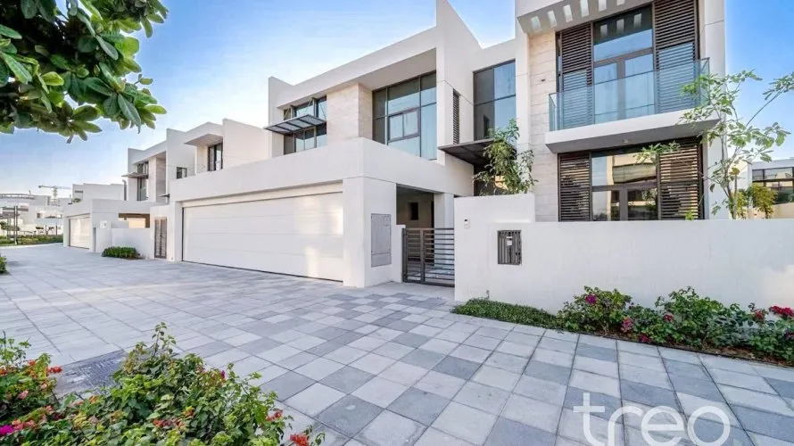Villa de 5 dormitorios en District One, UAE No. 2818 № 6